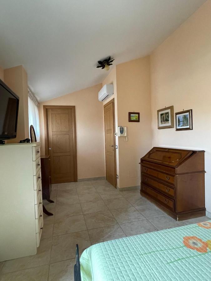 La Casa Di Flora Aeroporto Di Fiumicino Villa Eksteriør bilde